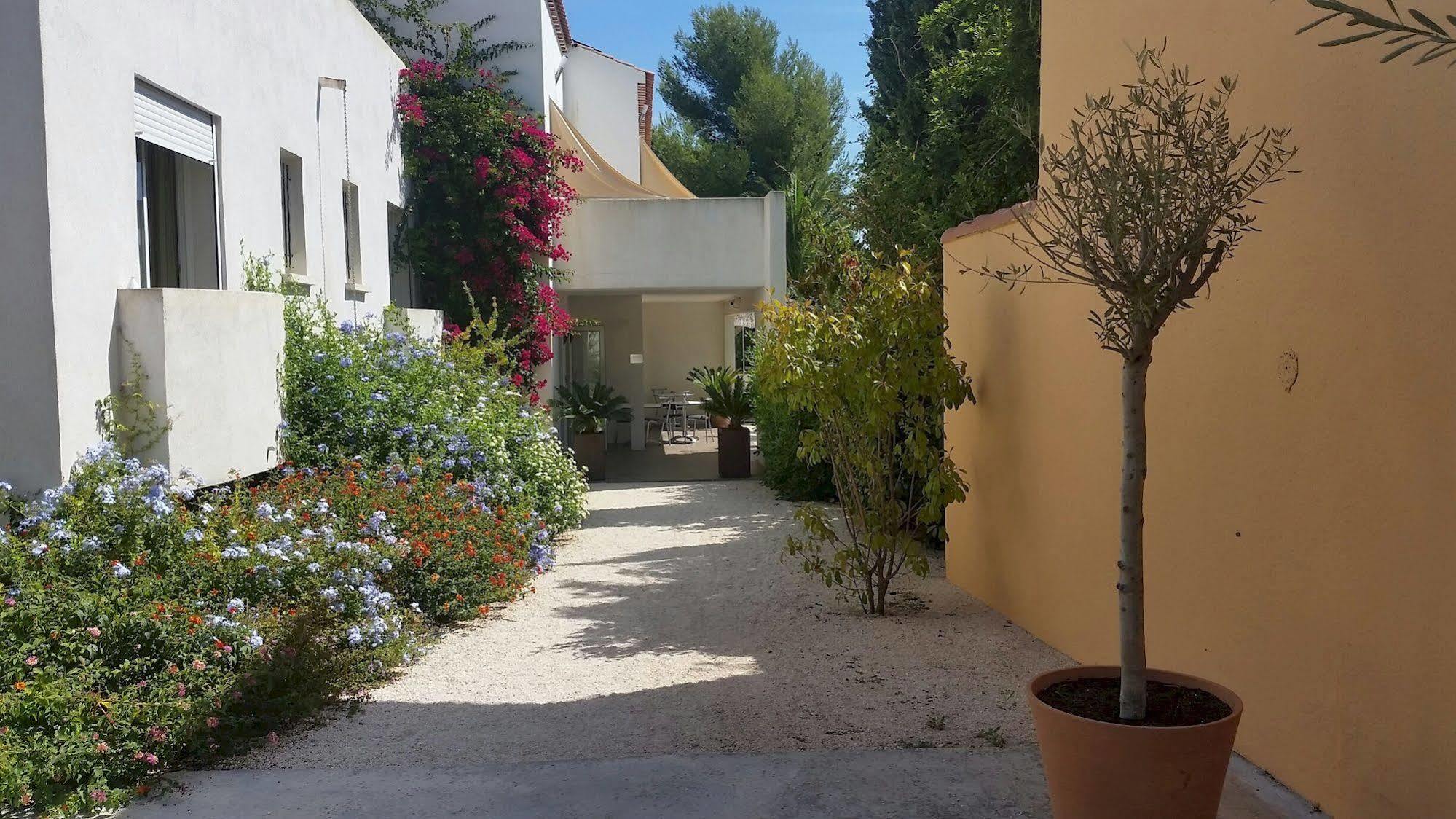 Le Synaya Hotel Sanary-sur-Mer Kültér fotó