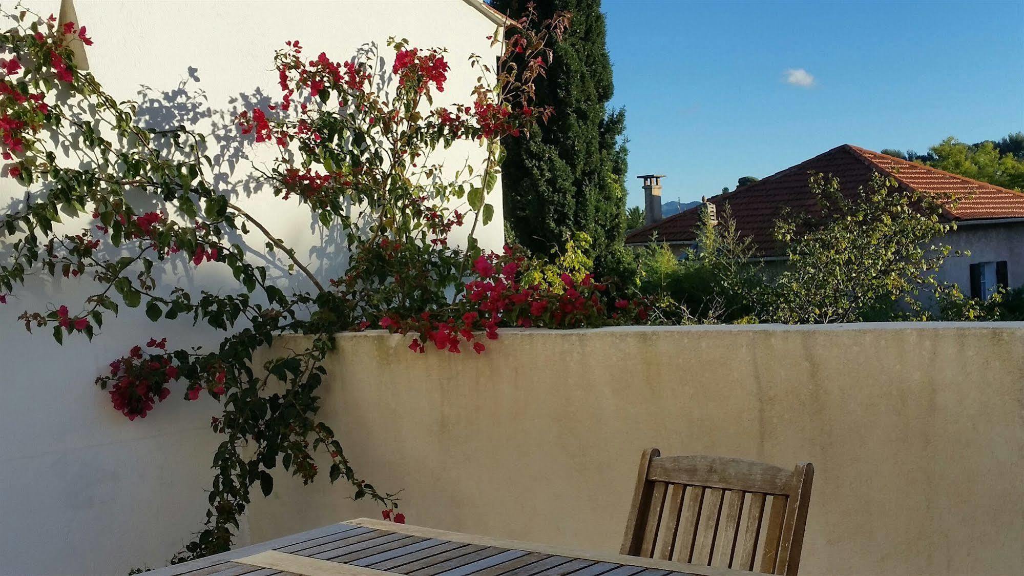 Le Synaya Hotel Sanary-sur-Mer Kültér fotó